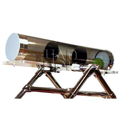 Экспонат «сквозь стену»