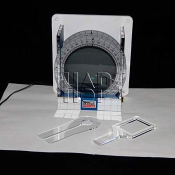 Экспонат «поляризационные фильтры»